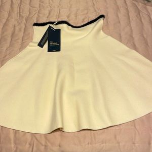 New Zara knit skirt in off white. Size Medium.